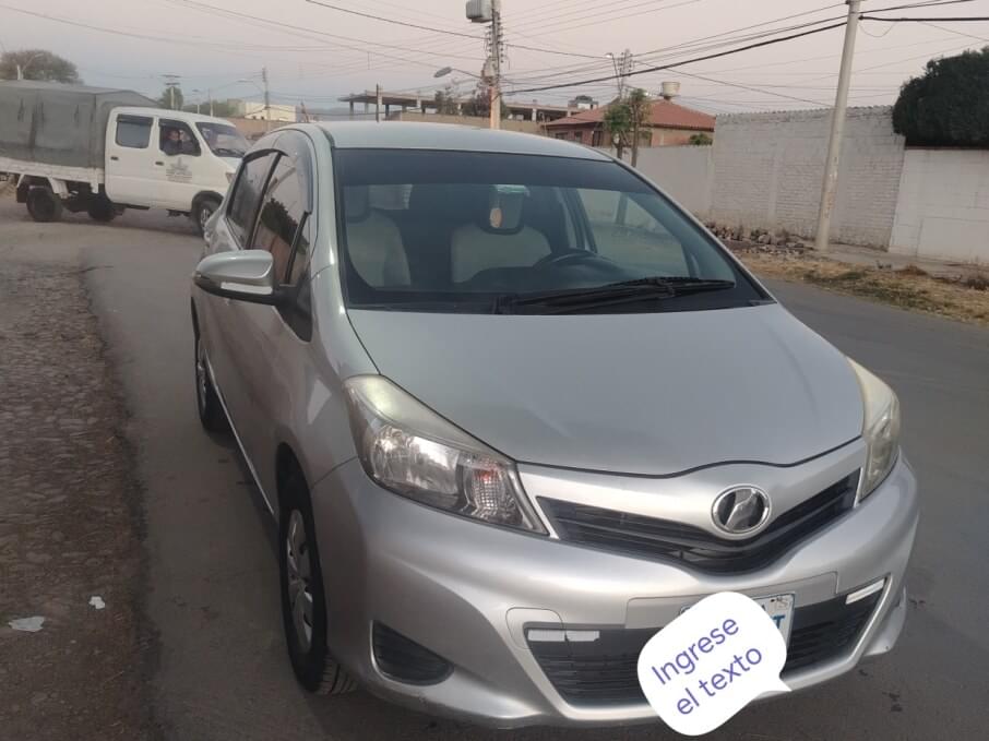 TOYOTA VITZ 2012 130.000 Kms.
