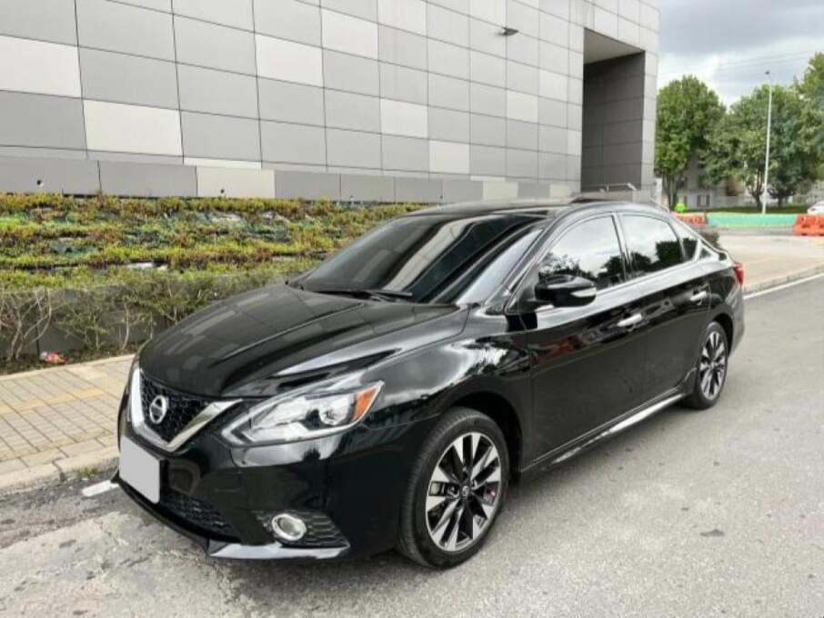 NISSAN SENTRA 2019 55.000 Kms.