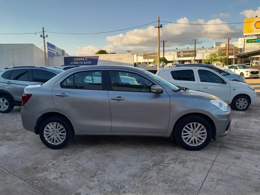 SUZUKI DZIRE SEDAN 2022 32.200 Kms.