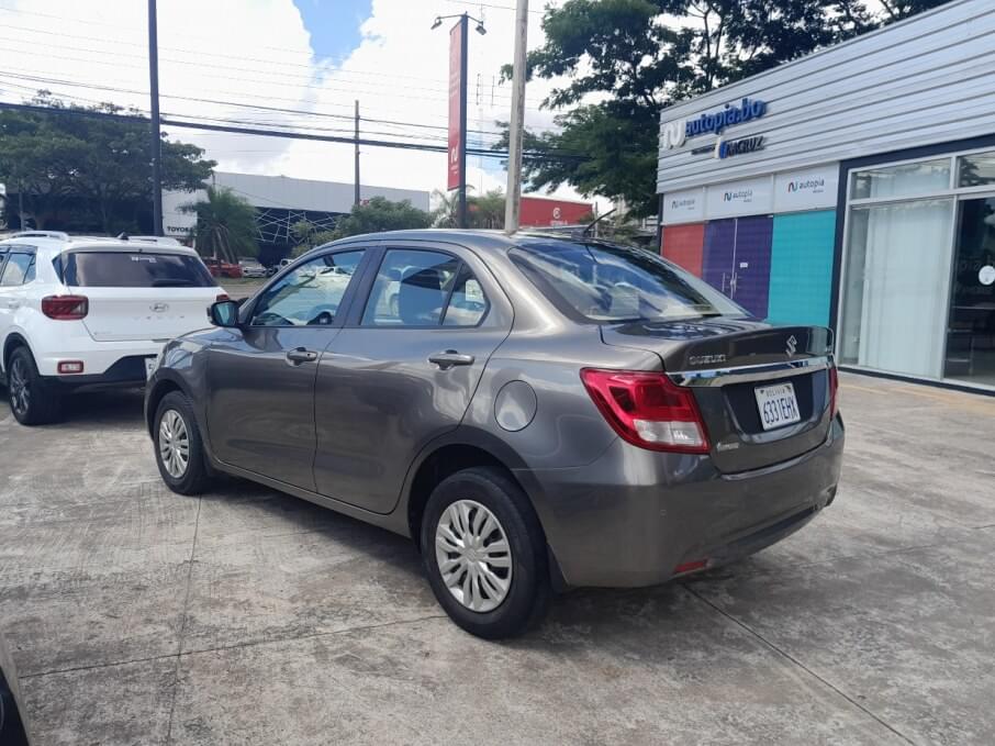 SUZUKI DZIRE SEDAN 2023 106.200 Kms.
