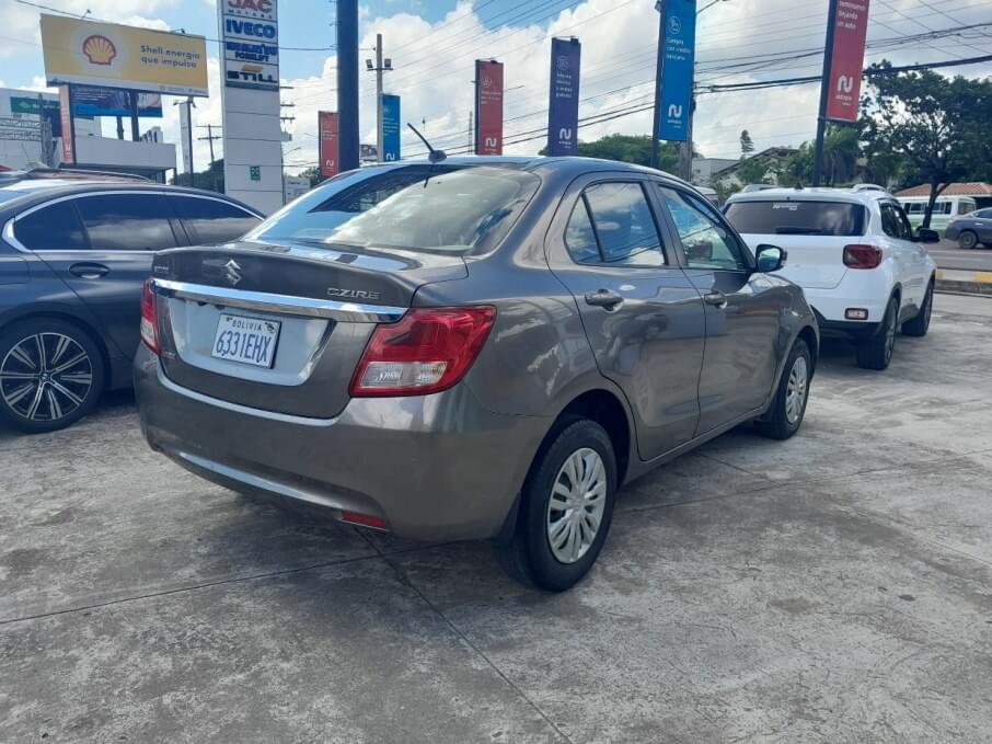 SUZUKI DZIRE SEDAN 2023 106.200 Kms.