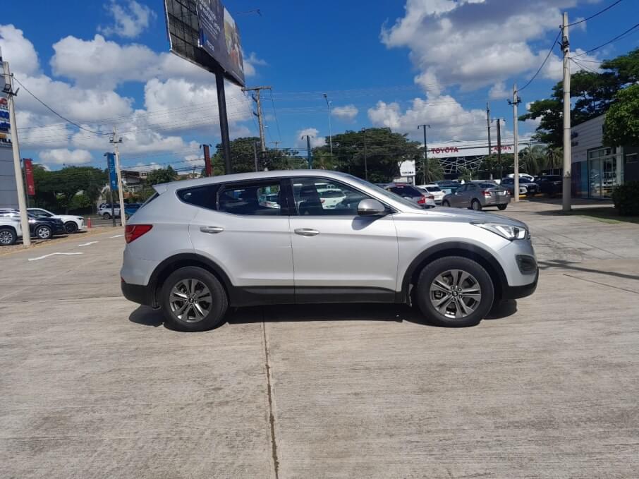 HYUNDAI SANTA FE 2015 90.800 Kms.