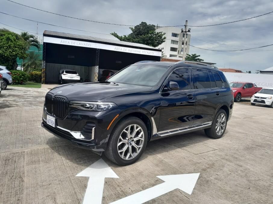 BMW X7 2024 29.436 Kms.