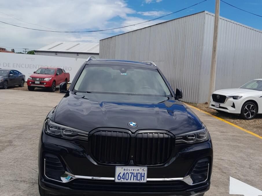 BMW X7 2024 29.436 Kms.