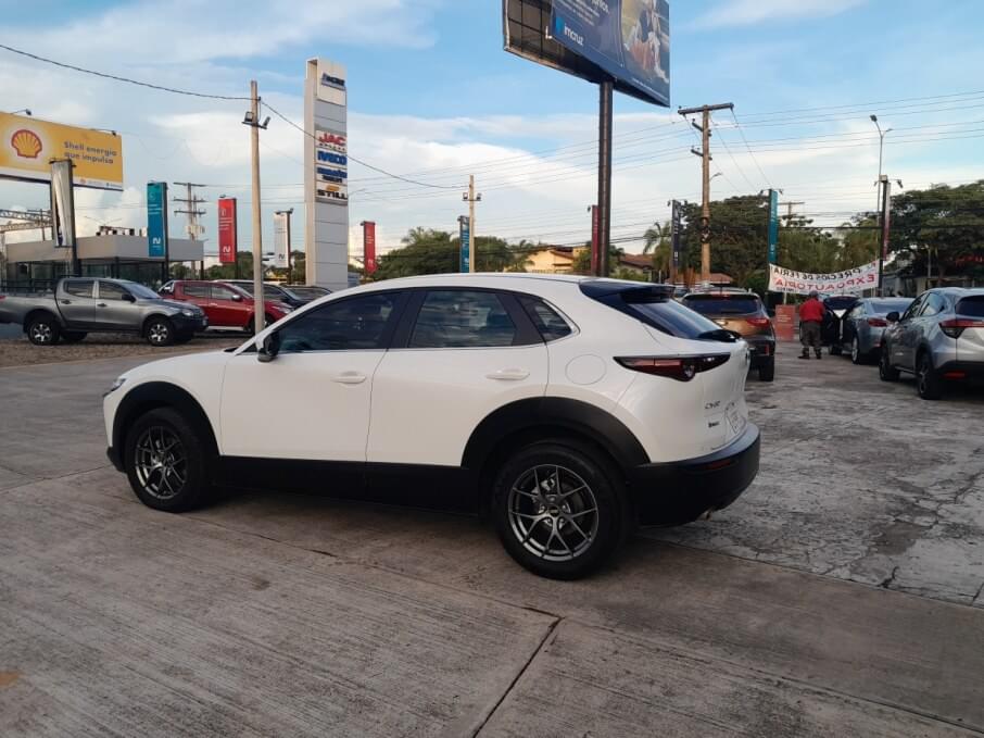 MAZDA CX-30 2025 2.040 Kms.