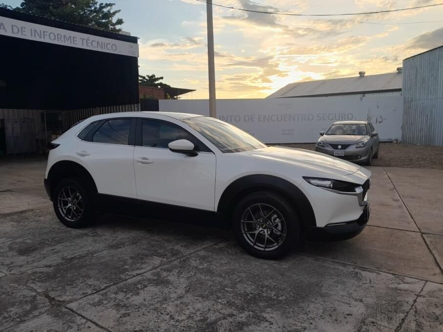 MAZDA CX-30 2025 2.040 Kms.