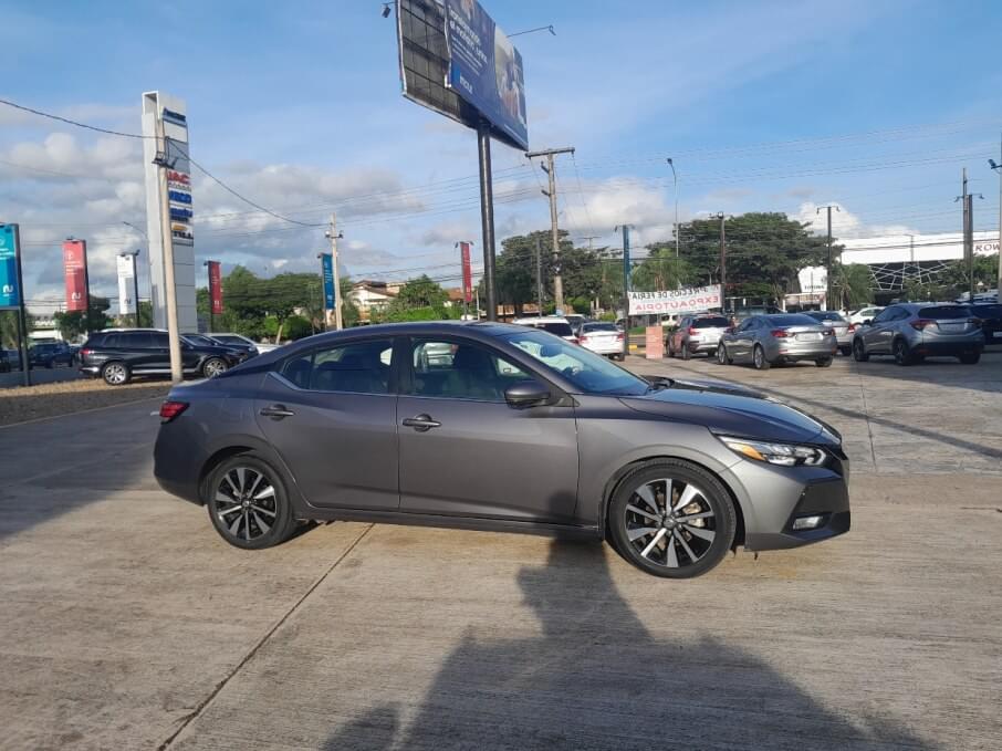 NISSAN SENTRA 2023 23.765 Kms.
