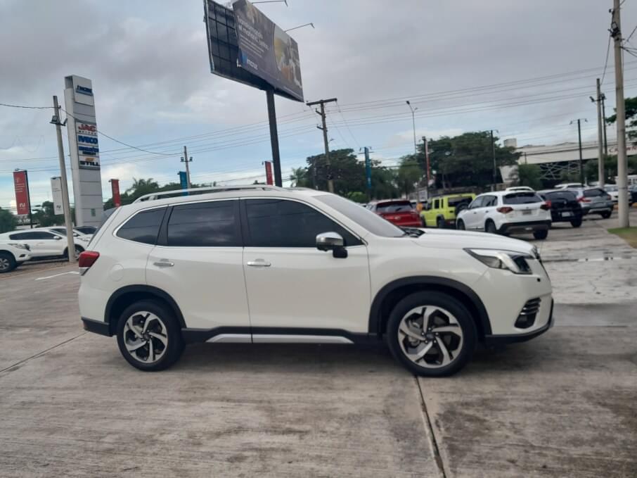 SUBARU FORESTER 2024 8.900 Kms.