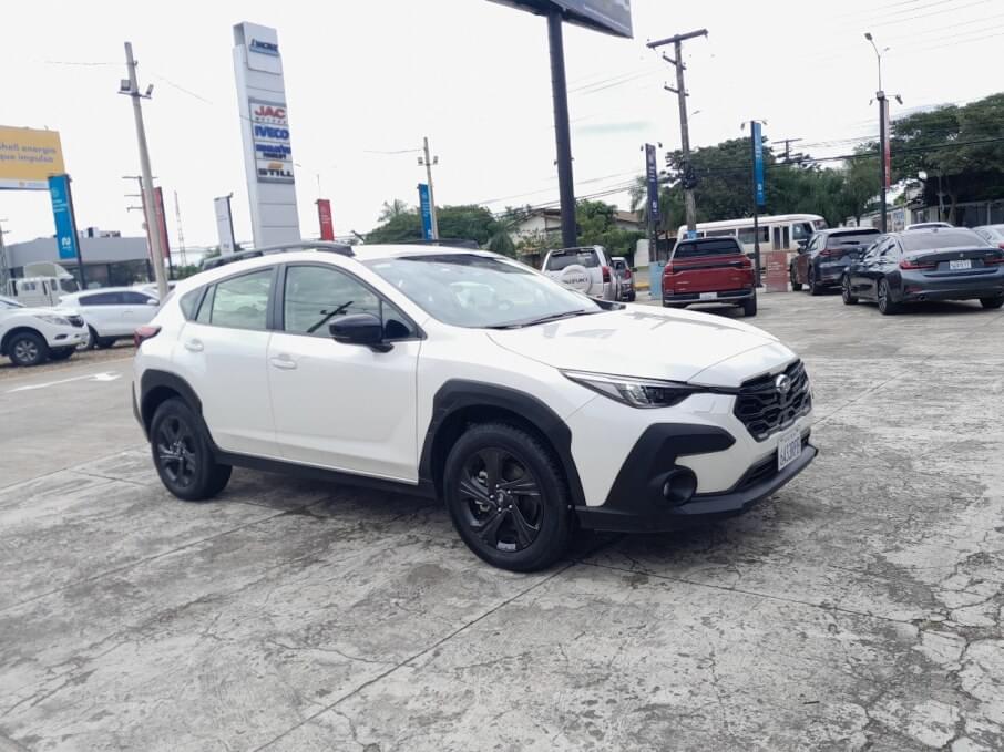 SUBARU CROSSTREK 2024 16.400 Kms.