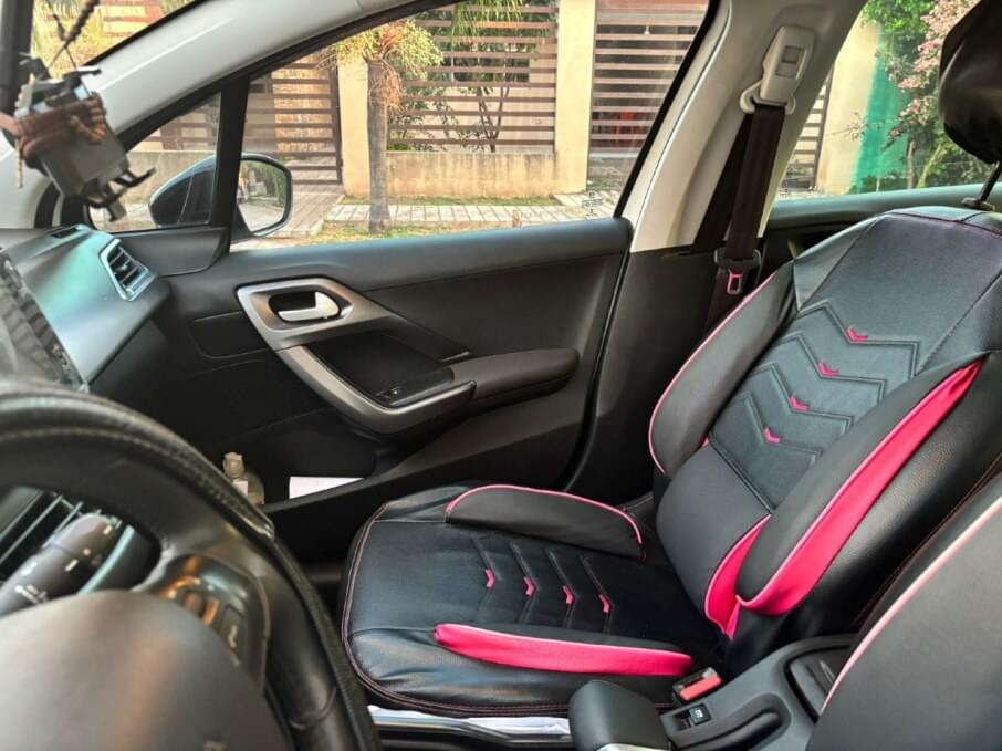 PEUGEOT 2008 2023 80.000 Kms.