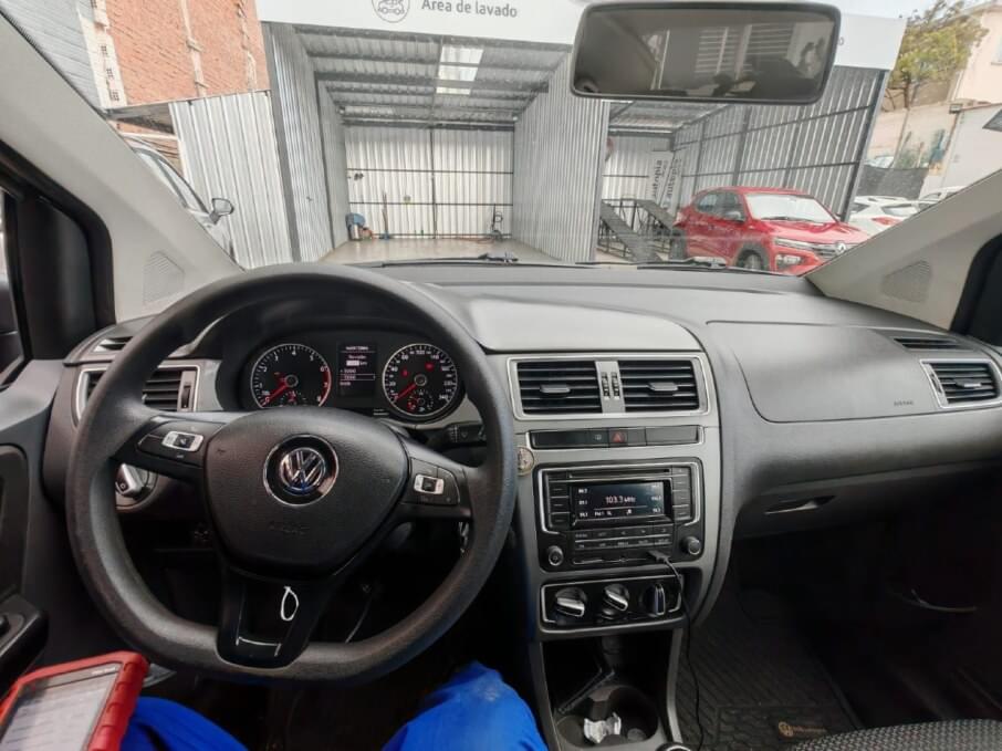 VOLKSWAGEN FOX 2019 71.000 Kms.