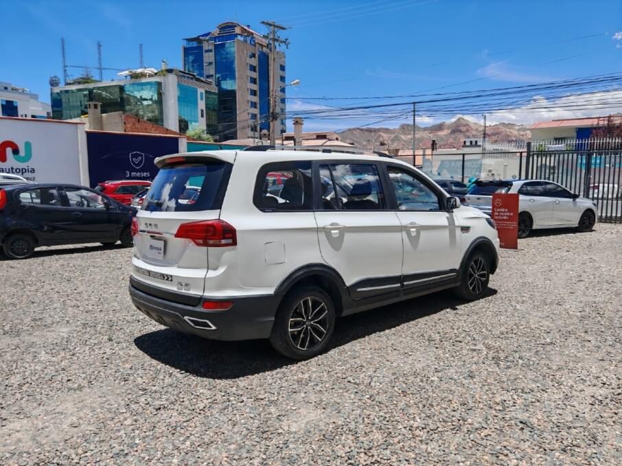 SWM X3 2023 25.800 Kms.