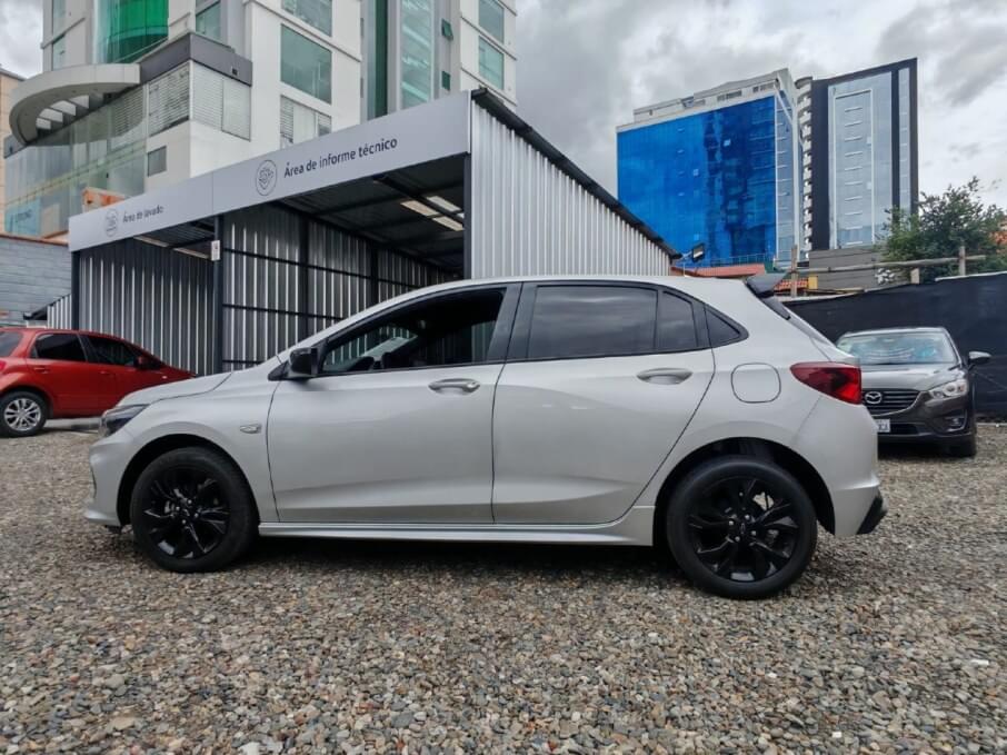 CHEVROLET ONIX 2023 25.000 Kms.