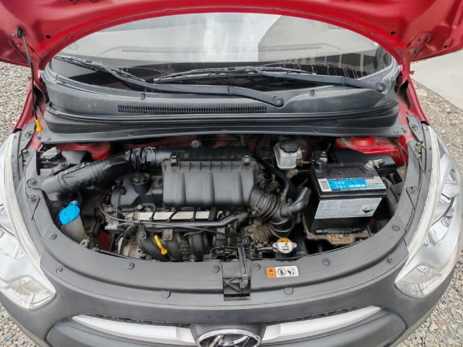 HYUNDAI I-10 2013 61.000 Kms.