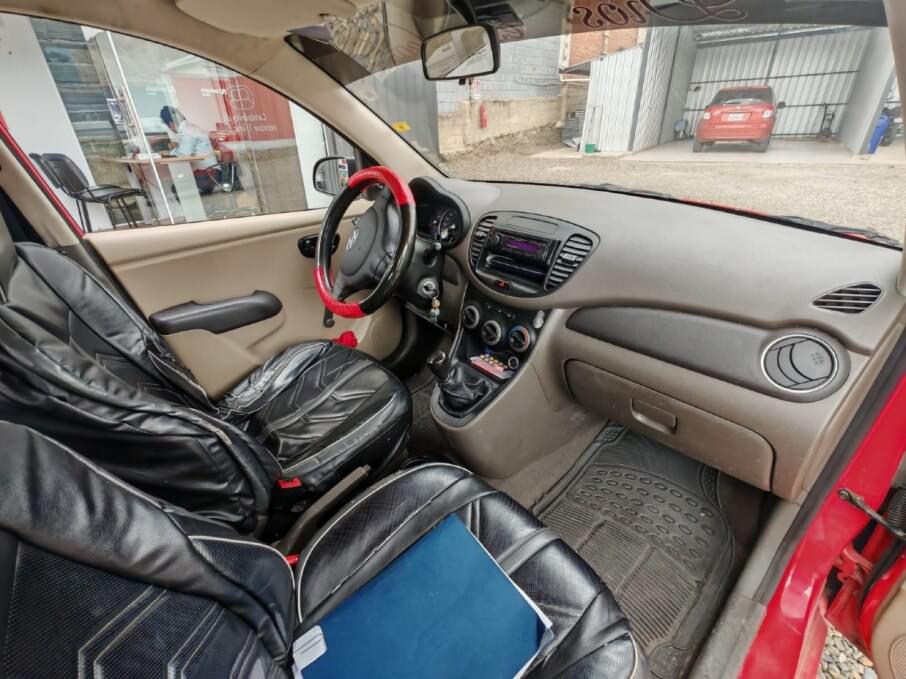 HYUNDAI I-10 2013 61.000 Kms.