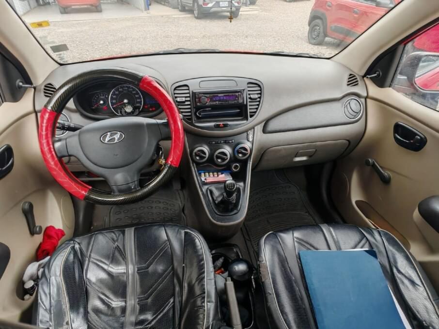 HYUNDAI I-10 2013 61.000 Kms.