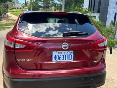 NISSAN QASHQAI 2016 80.000 Kms.