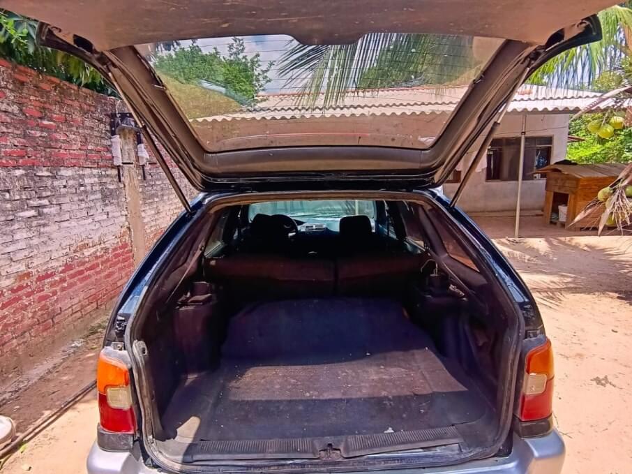 TOYOTA COROLLA 1996 300.000 Kms.