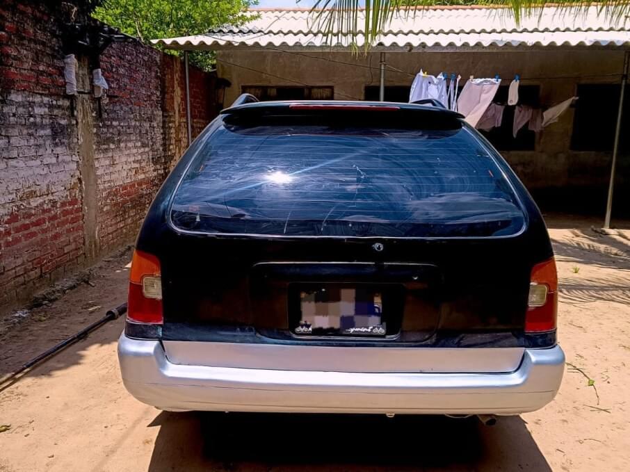 TOYOTA COROLLA 1996 300.000 Kms.