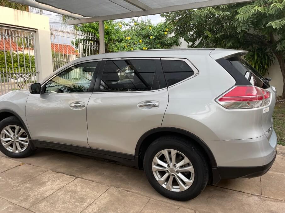 NISSAN X-TRAIL 2015 100.200 Kms.