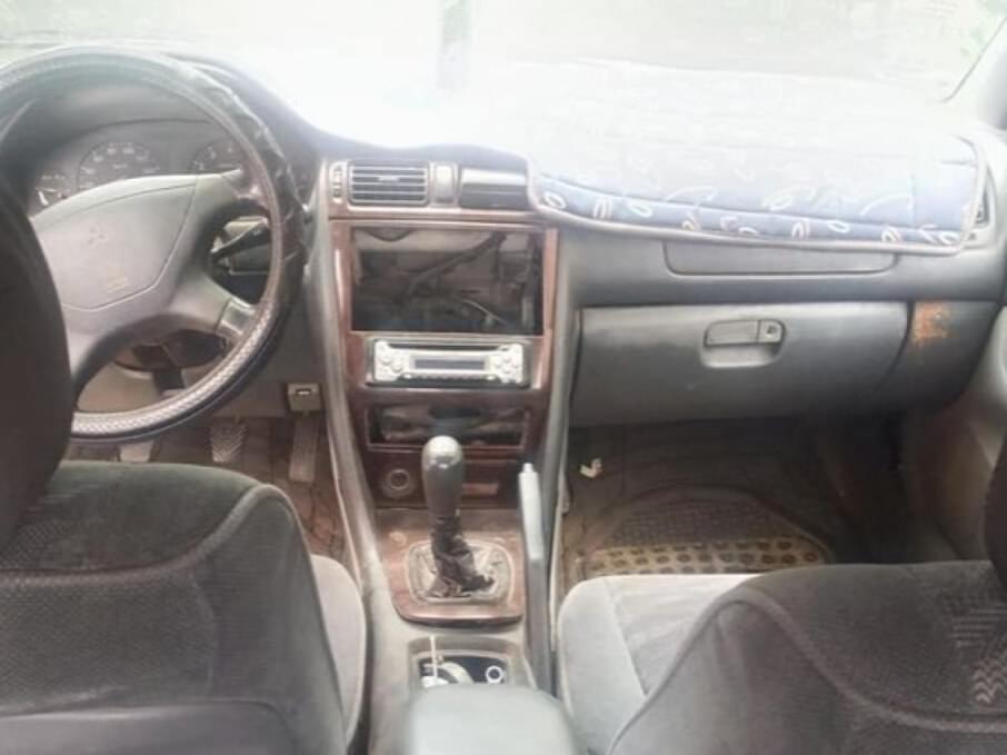 MITSUBISHI GALANT 1997 110.000 Kms.