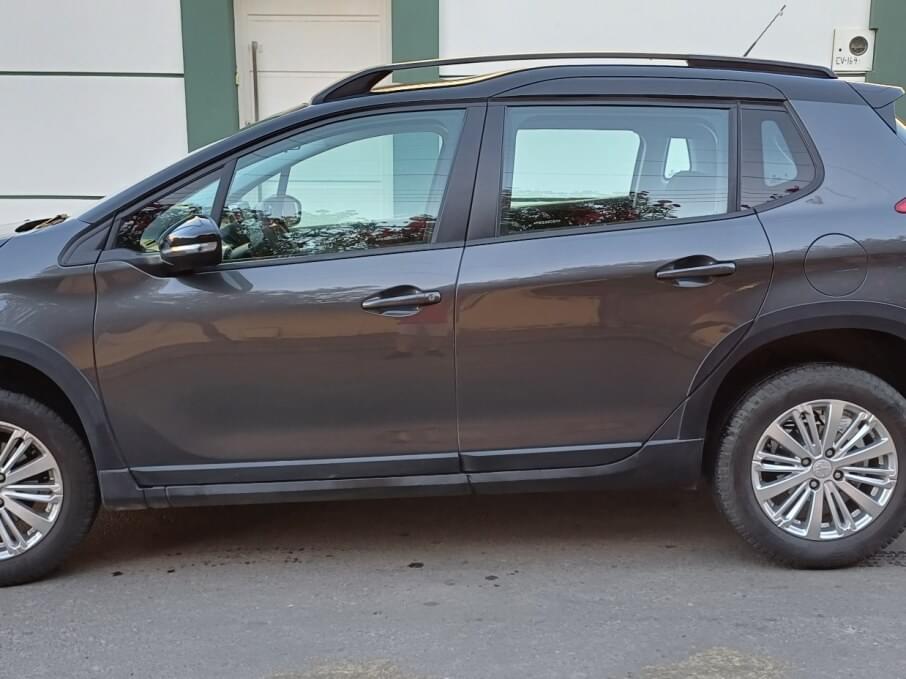 PEUGEOT 2008 2023 11.000 Kms.