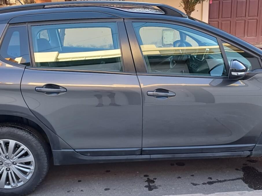 PEUGEOT 2008 2023 11.000 Kms.