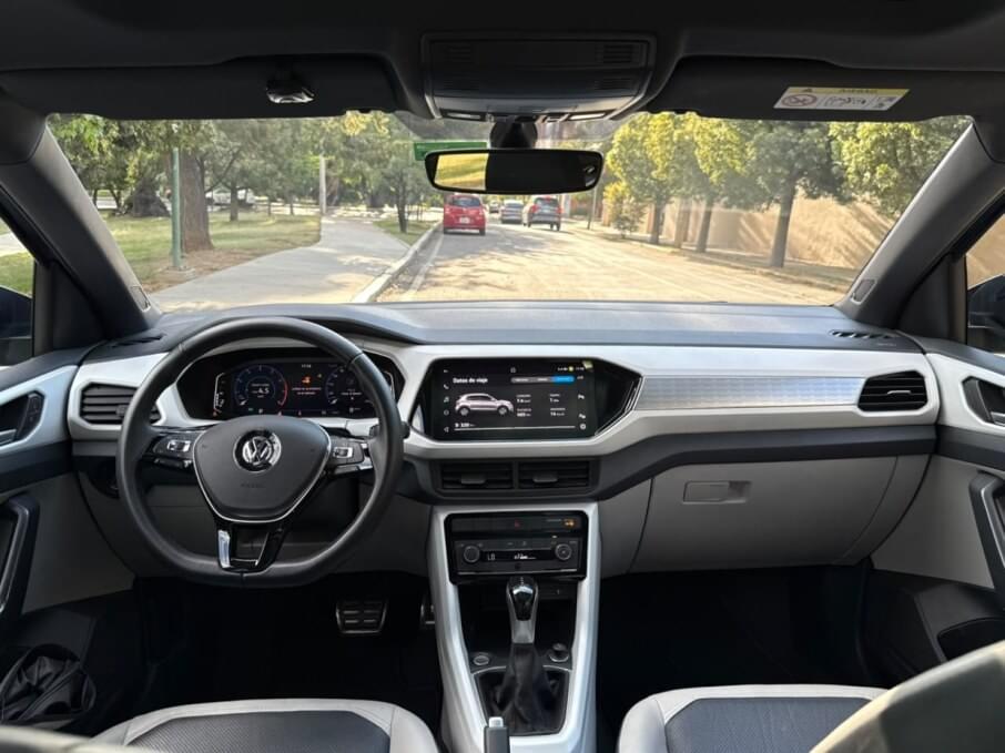 VOLKSWAGEN T-CROSS 2021 21.000 Kms.