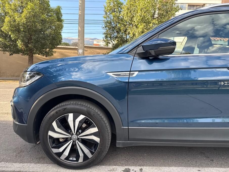 VOLKSWAGEN T-CROSS 2021 21.000 Kms.
