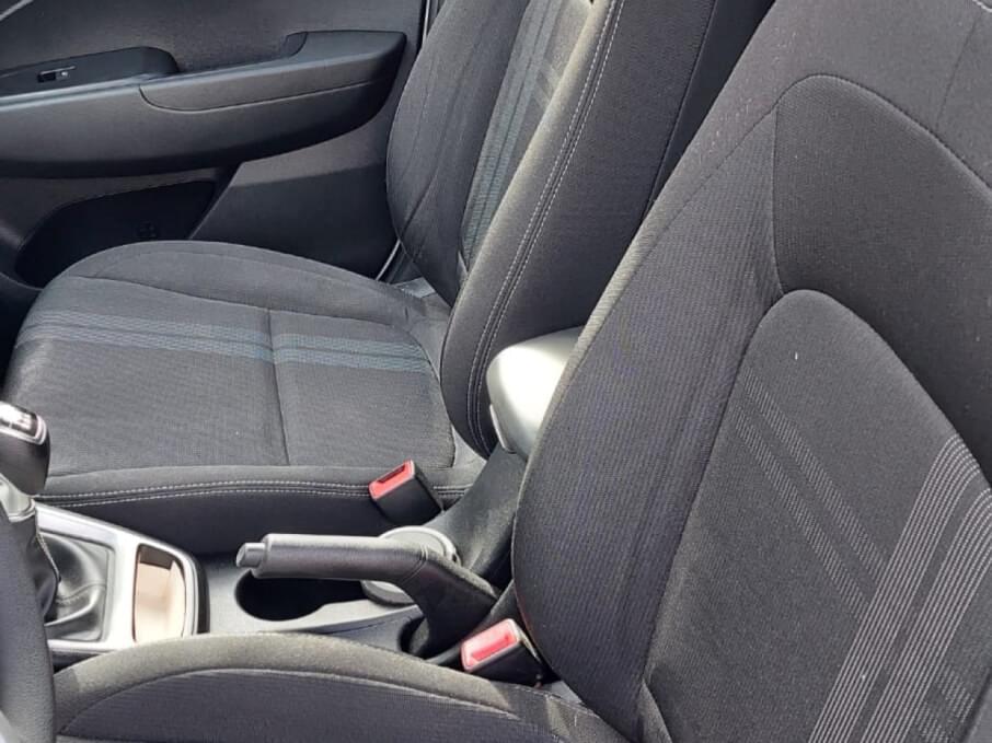 HYUNDAI VENUE 2022 36.000 Kms.