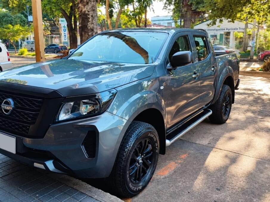 NISSAN FRONTIER 2025 57.000 Kms.