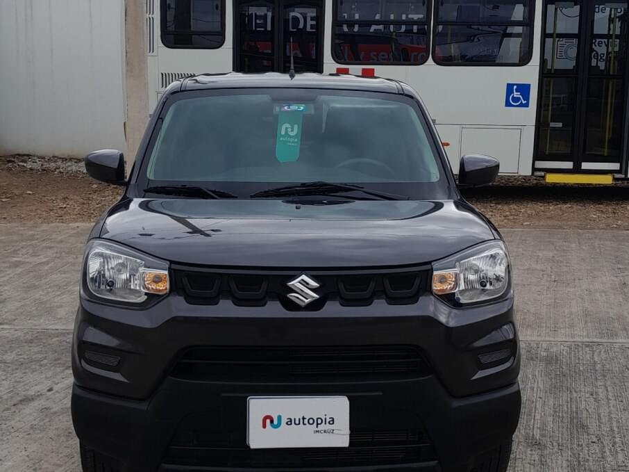 SUZUKI S-PRESSO 2024 9.300 Kms.