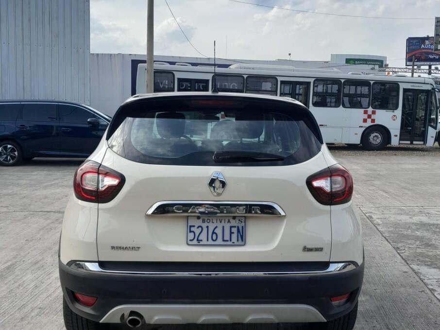 RENAULT CAPTUR 2020 72.500 Kms.