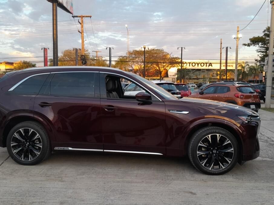 MAZDA CX-90 2024 7.760 Kms.