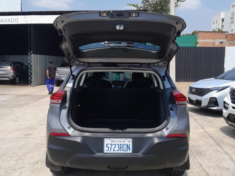 CHEVROLET TRACKER 2022 27.870 Kms.