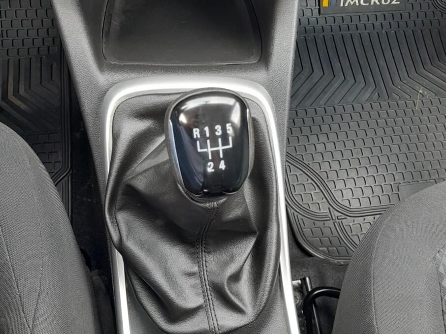 CHEVROLET TRACKER 2022 27.870 Kms.