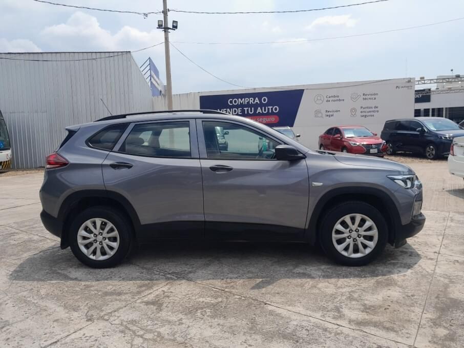 CHEVROLET TRACKER 2022 27.870 Kms.