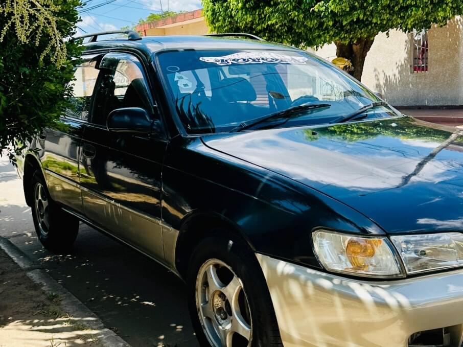 TOYOTA COROLLA 1996 80.000 Kms.