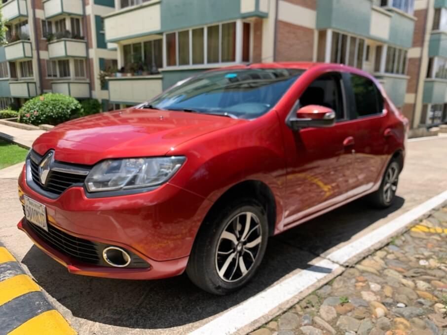 RENAULT LOGAN 2019 75.000 Kms.
