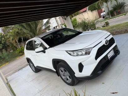 TOYOTA RAV4 2024 35.000 Kms.