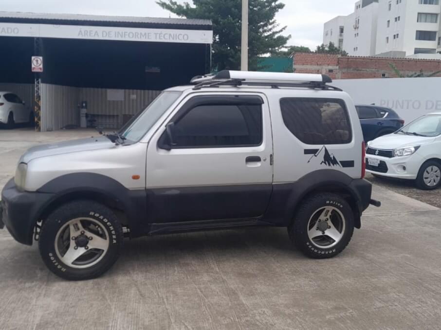 SUZUKI JIMNY 2011 268.000 Kms.