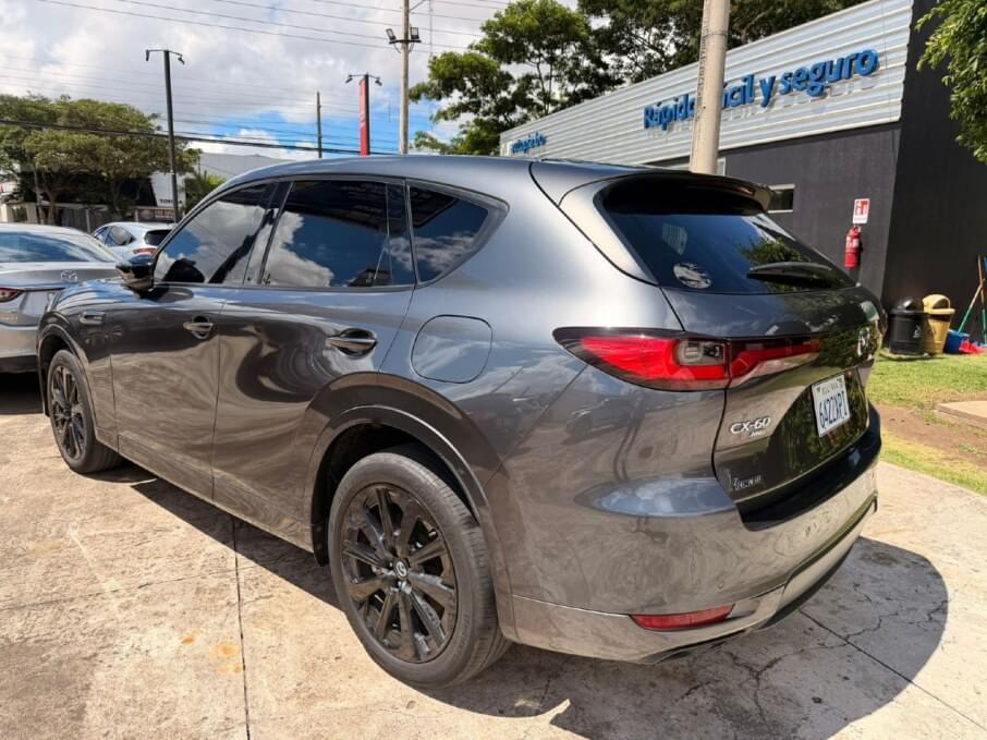 MAZDA CX-60 2024 16.982 Kms.