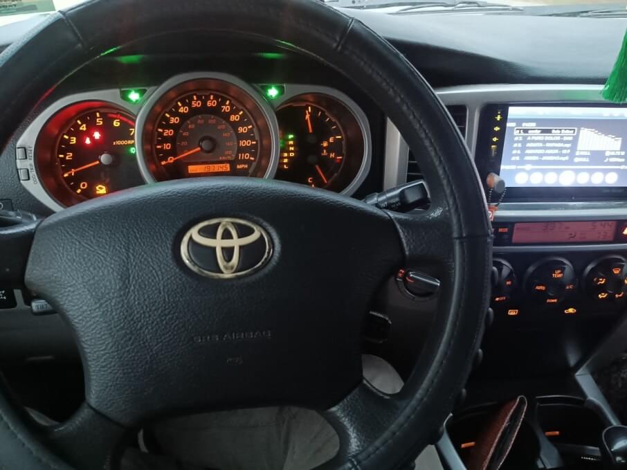 TOYOTA 4RUNNER 2004 198.000 Kms.