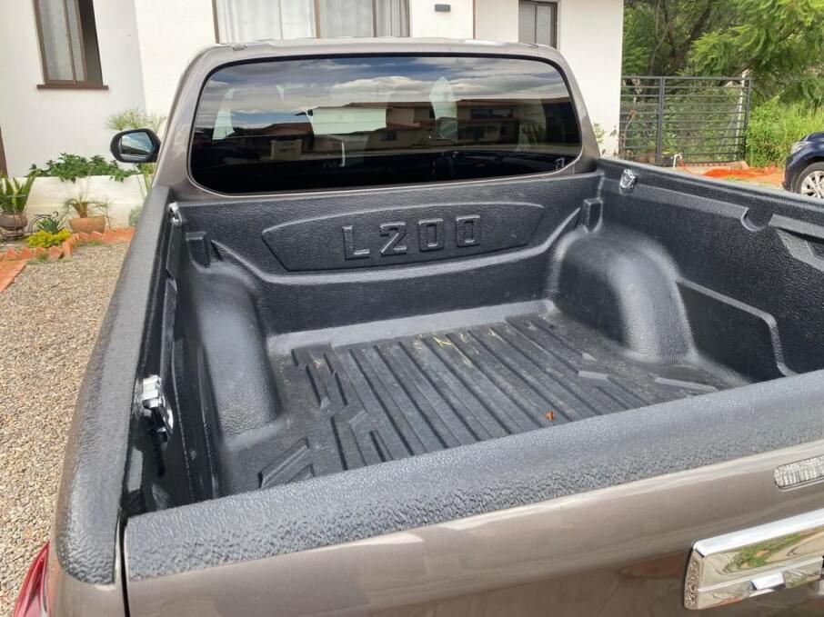 MITSUBISHI L-200 2020 85.000 Kms.