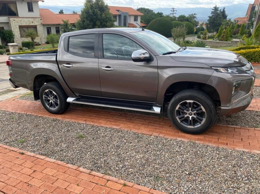 MITSUBISHI TRITON 2020 80.000 Kms.