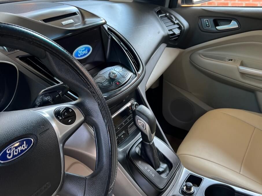 FORD ESCAPE 2016 51.750 Kms.