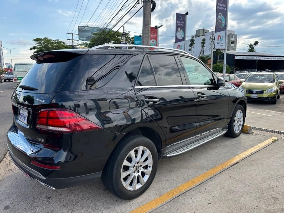 MERCEDES BENZ GLE 2018 60.554 Kms.