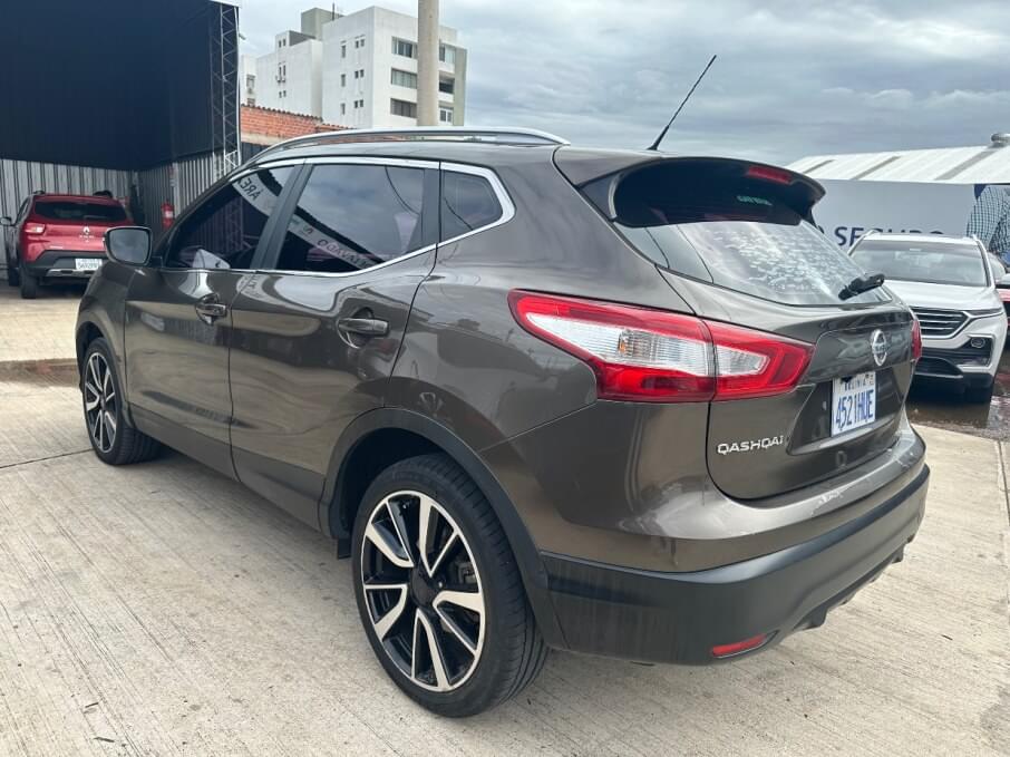 NISSAN QASHQAI 2017 56.794 Kms.