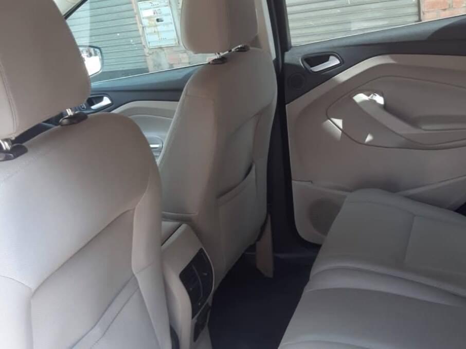 FORD ESCAPE 2016 82.000 Kms.