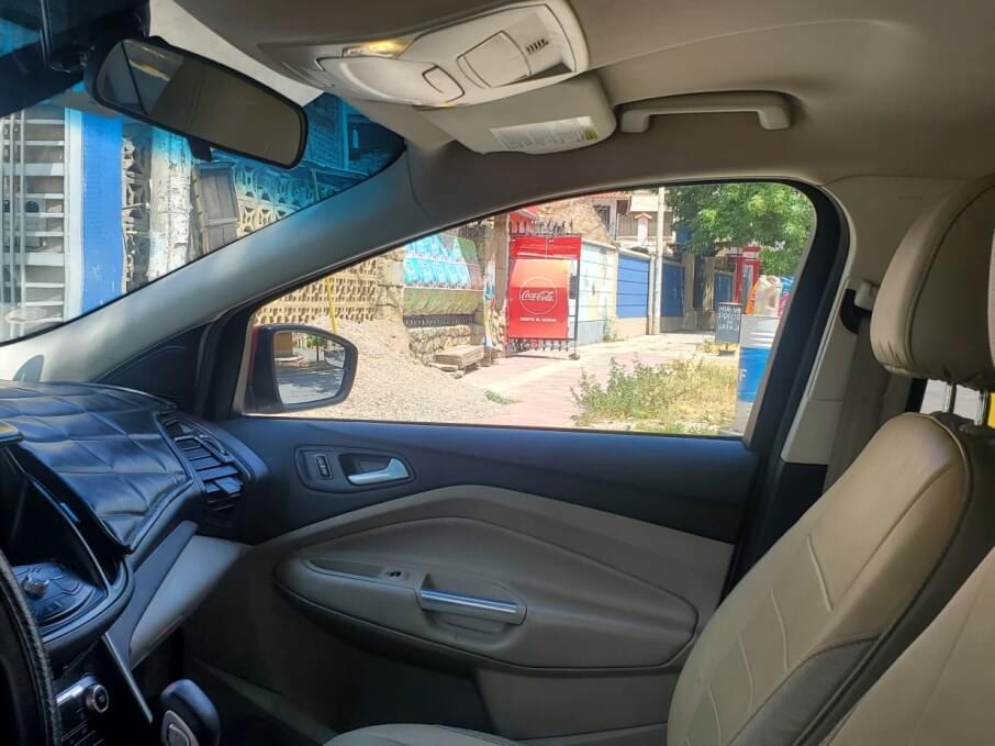 FORD ESCAPE 2016 82.000 Kms.